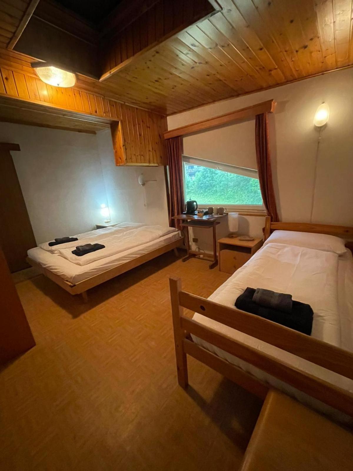 Picchio Rosso - Stanza Privata Con Bagno In Val Di Fassa Hotell Pera Eksteriør bilde
